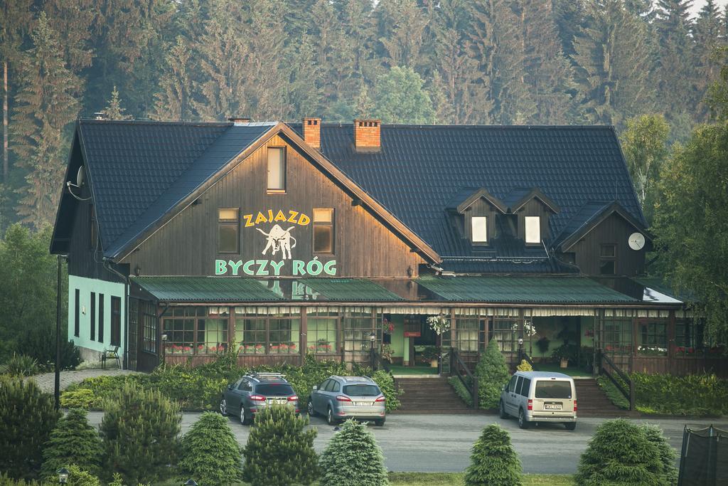 Zajazd Byczy Rog Мендзилесе Екстериор снимка